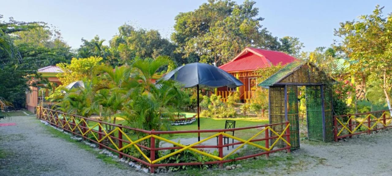 Prakriti Neerh Hotel Jyoti Gaon Екстериор снимка