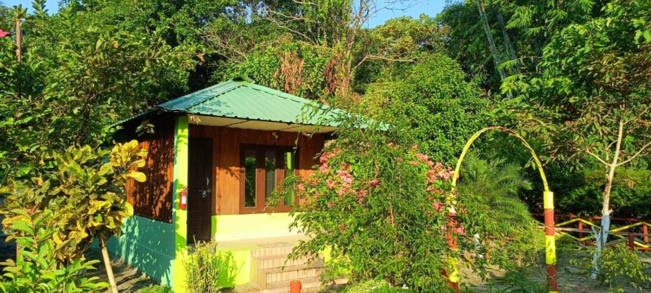 Prakriti Neerh Hotel Jyoti Gaon Екстериор снимка